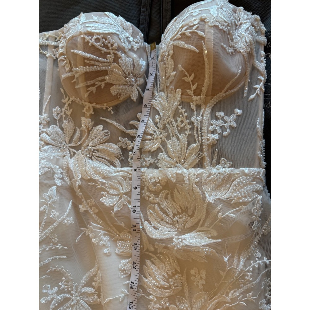 Alena Leena Peony Wedding Dress Ivory Lace A-Line Corset Detachable Sleeves 12 - Picture 10 of 12